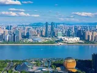 27组家庭抢一套新房，杭州豪宅仍是卖方市场